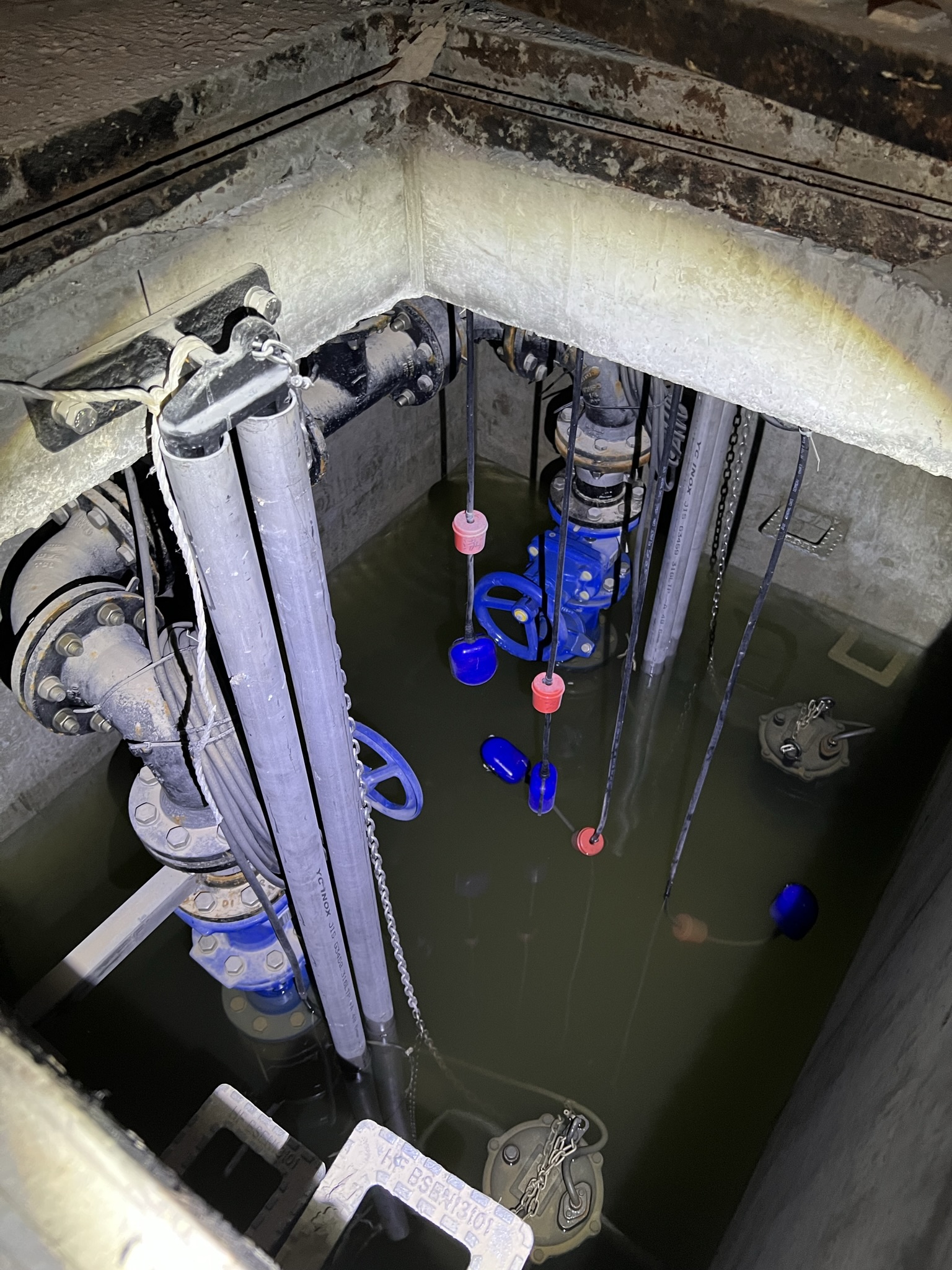 Private Residences in Prince Edward Road West Keio